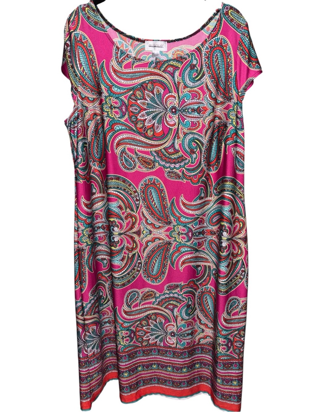 Avenue Hot Pink Paisley Midi Dress w/ Teal Accents, P2P:21-23”, L:42”